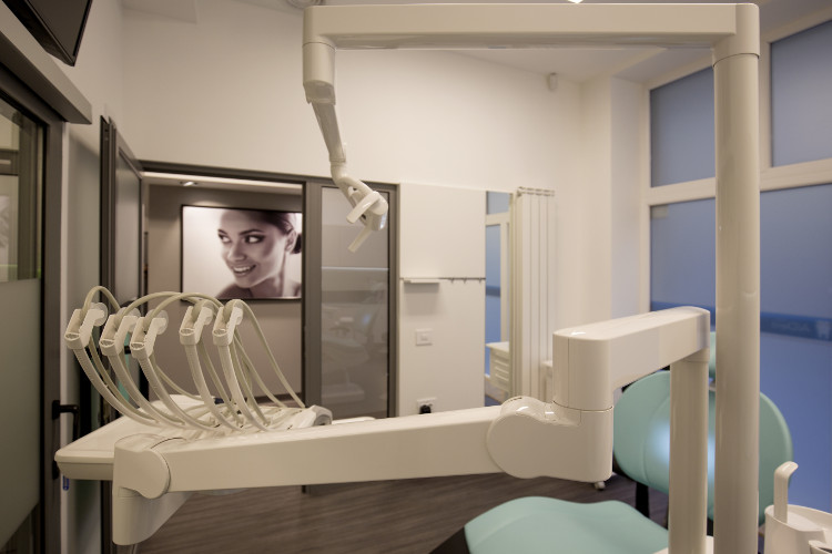 Cabinet AIDent Center